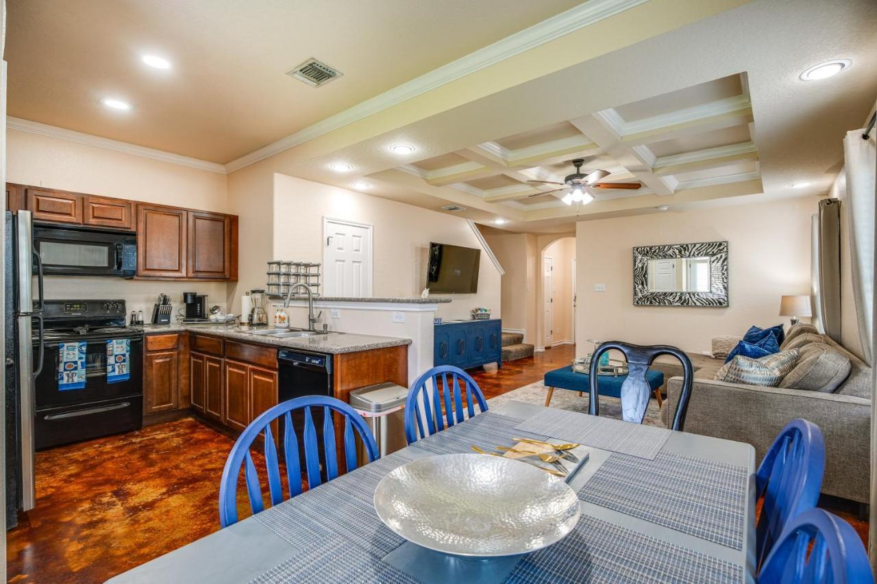 San Antonio Townhome About 2 Mi To Aquarium! Luaran gambar